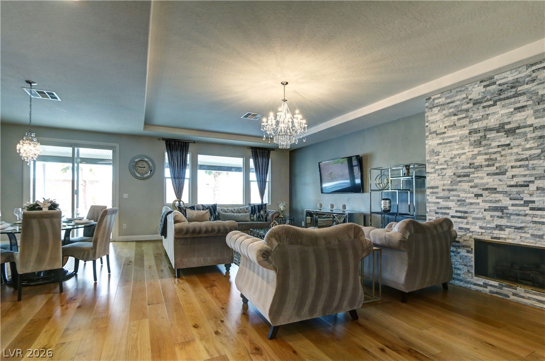 2803746 Property Photo 2
