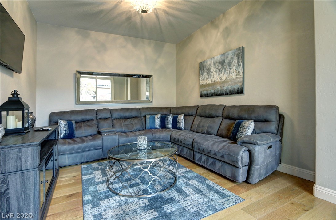 2803746 Property Photo 13