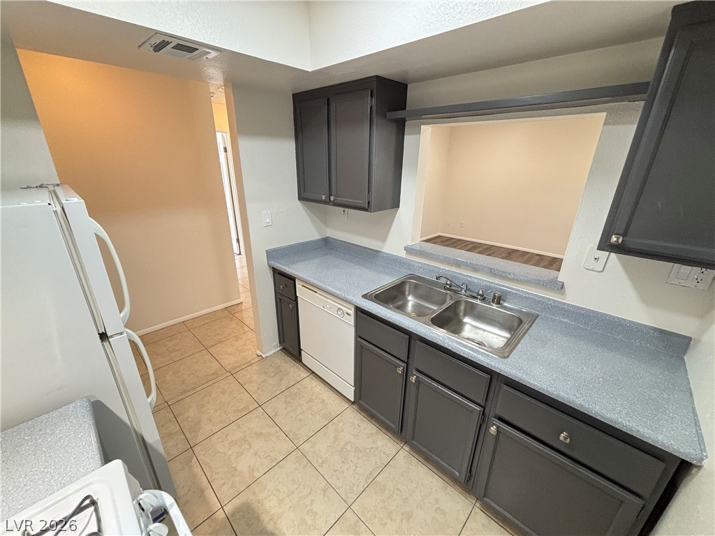 2883 Wheelwright Drive D Property Photo 8