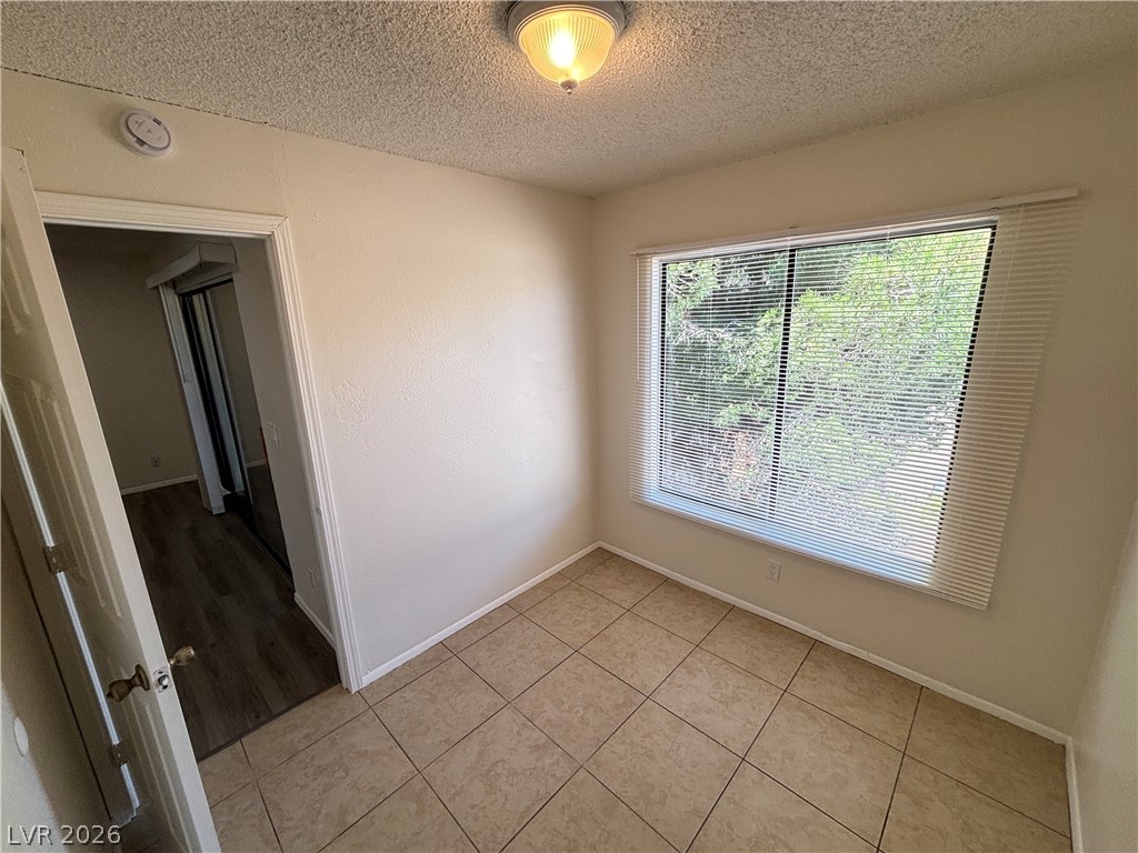 2883 Wheelwright Drive D Property Photo 11
