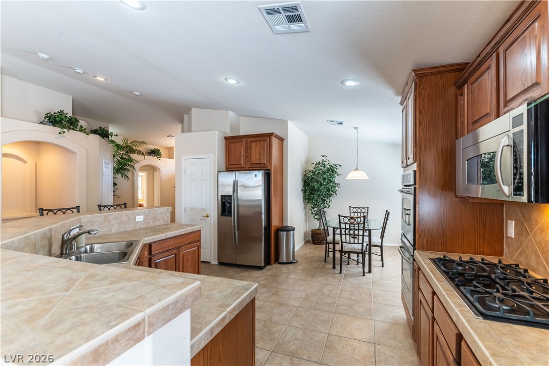 10720 Jubilee Mountain Avenue Property Photo 14