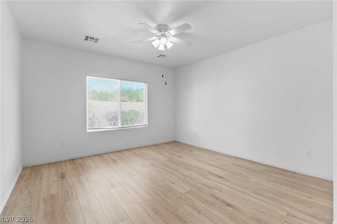 2250 Sandstone Cliffs Drive Property Photo 17