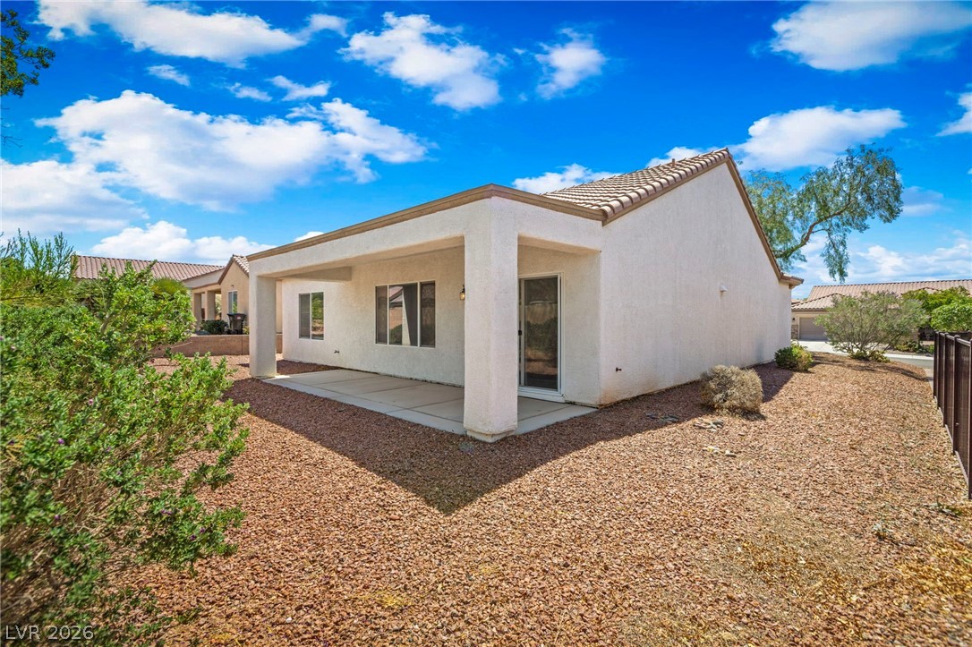 2250 Sandstone Cliffs Drive Property Photo 24