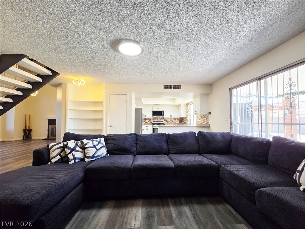 4028 Zapotec Way Property Photo 12