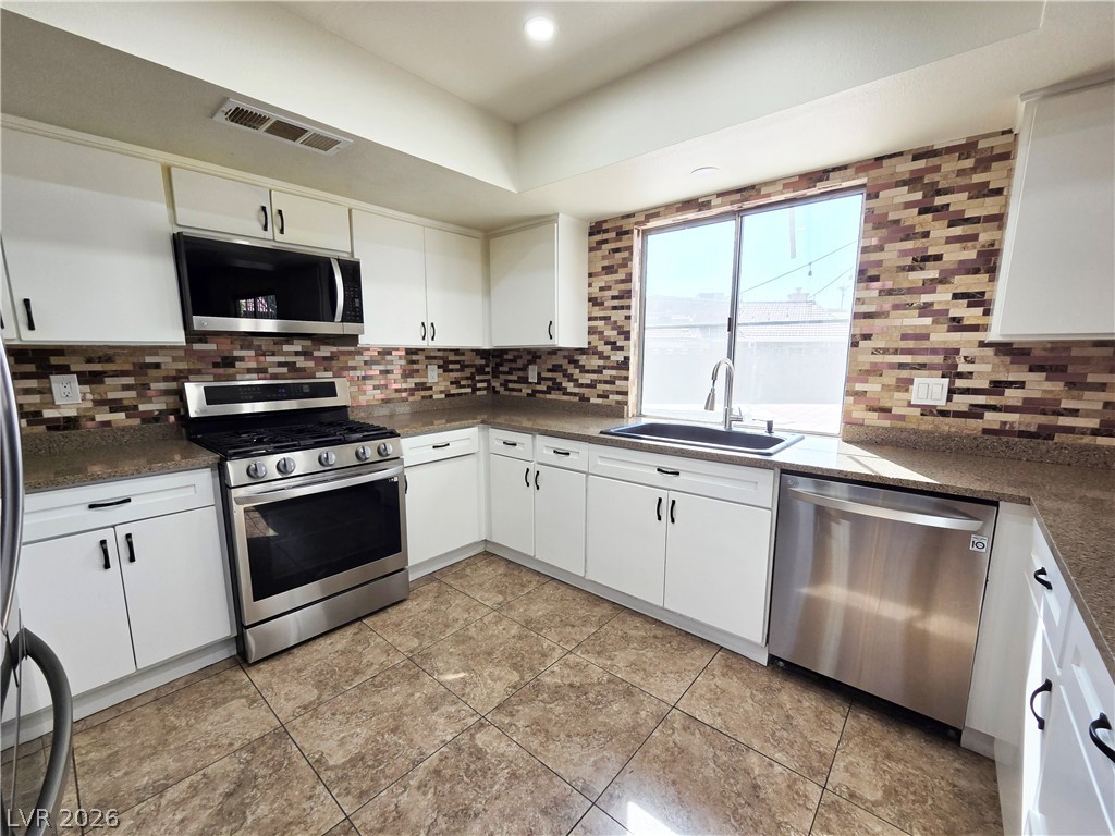 4028 Zapotec Way Property Photo 17