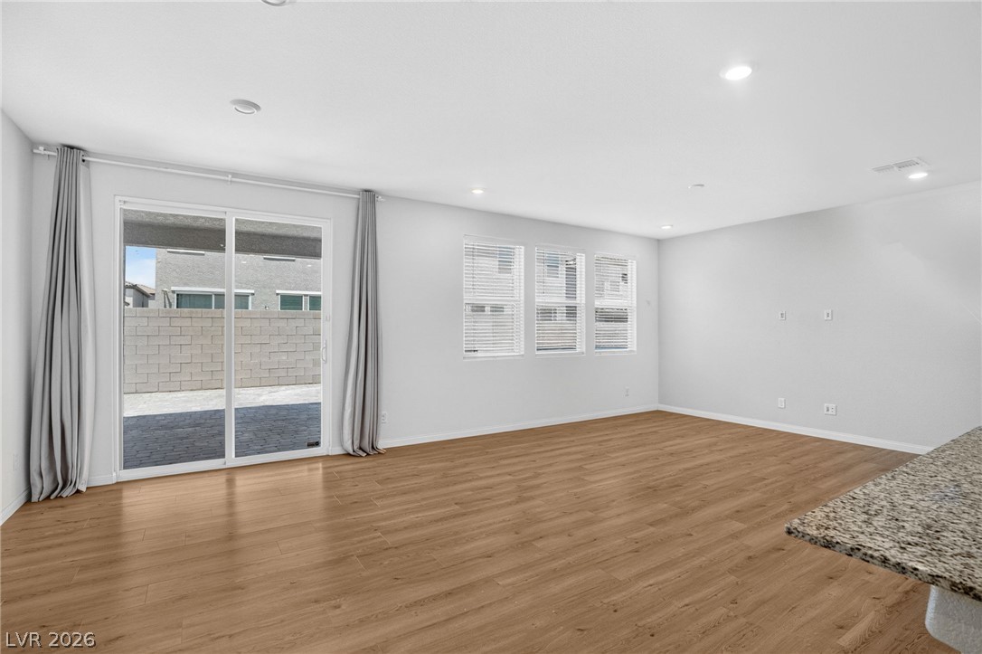 7700 Mojave Wind Avenue Property Photo 15