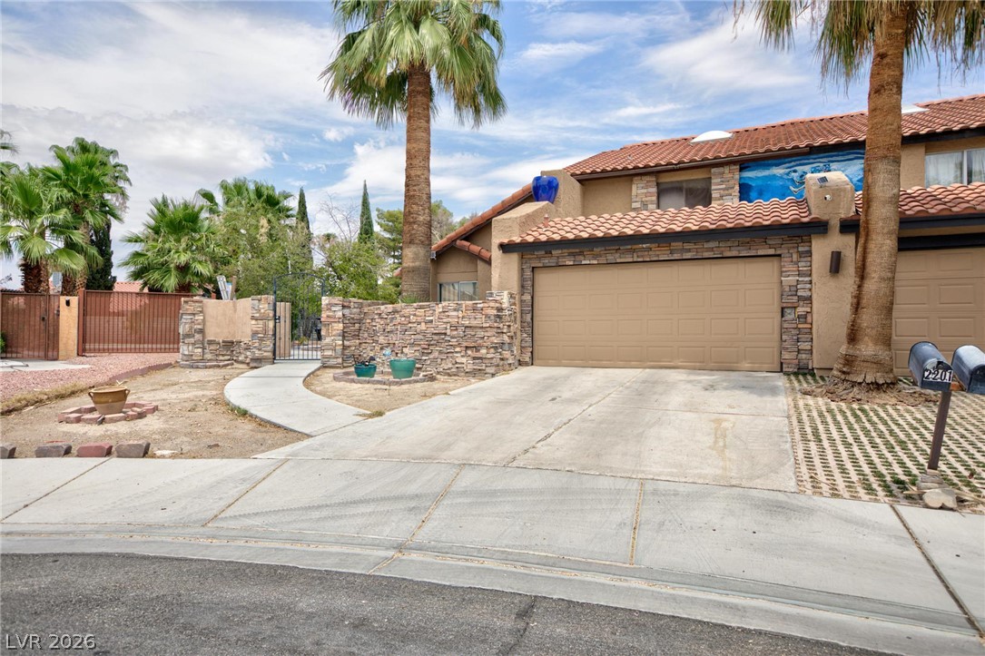 2201 Alia Court Property Photo 1