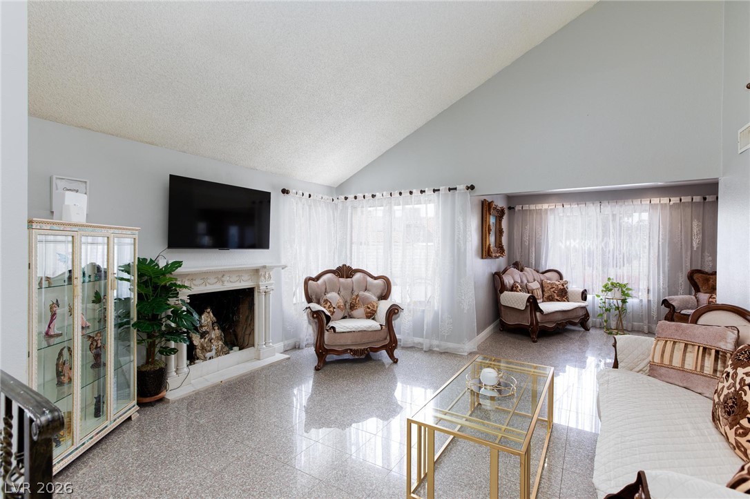2201 Alia Court Property Photo 10