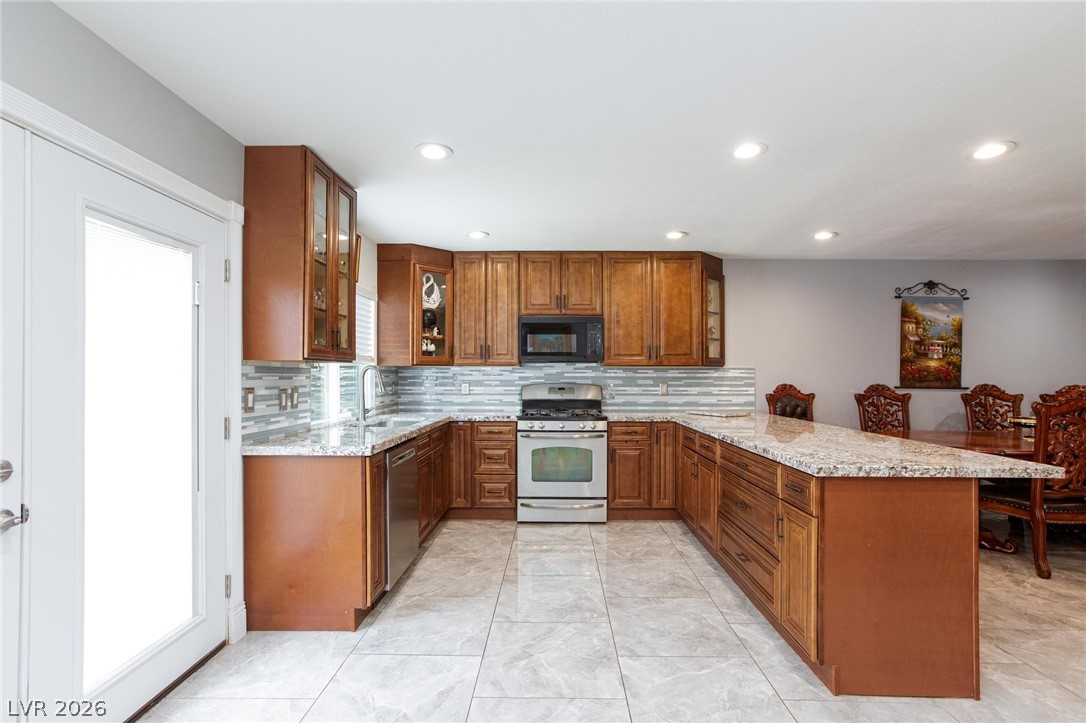 2201 Alia Court Property Photo 13