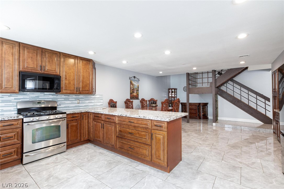 2201 Alia Court Property Photo 14