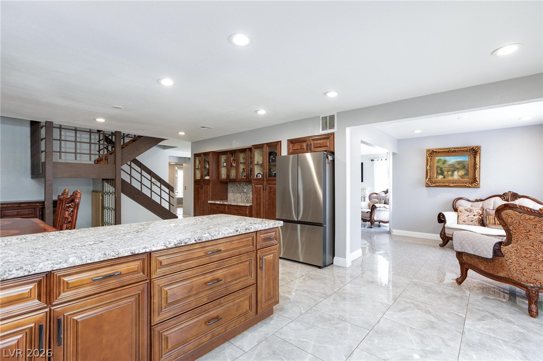 2201 Alia Court Property Photo 16