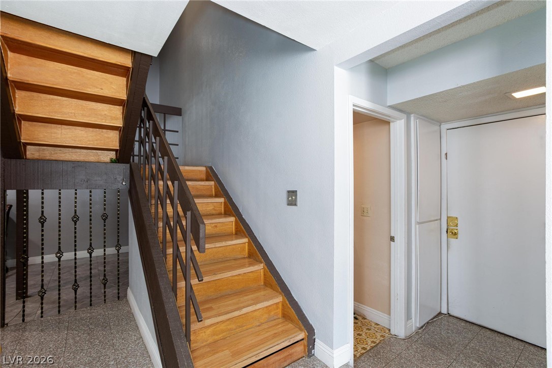 2201 Alia Court Property Photo 20
