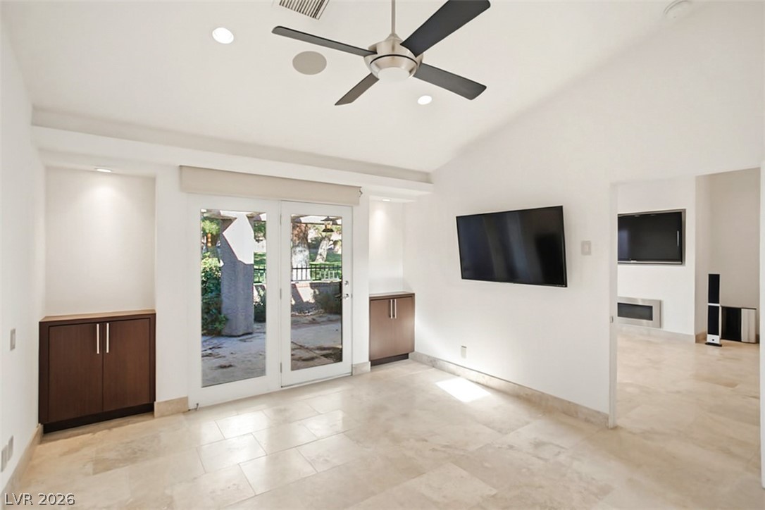 7146 Mission Hills Drive Property Photo 15