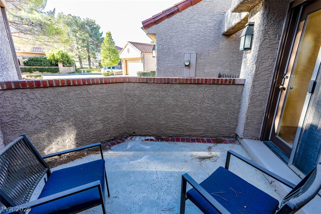 7146 Mission Hills Drive Property Photo 29