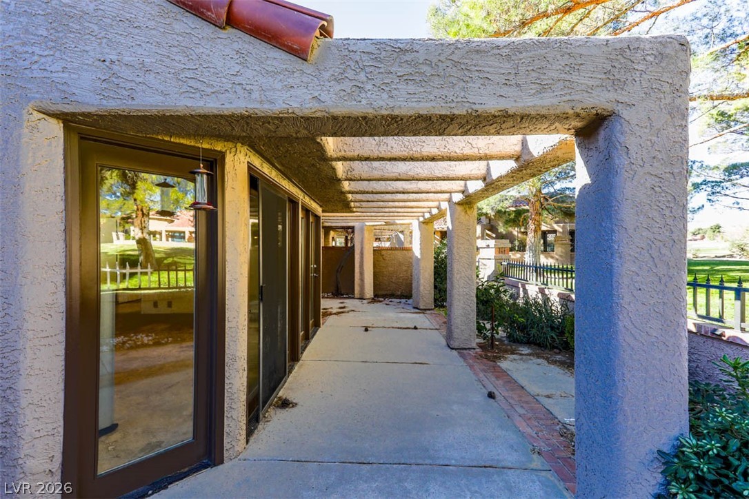 7146 Mission Hills Drive Property Photo 31