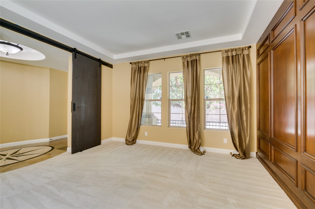 2713 Cyrano Street Property Photo 10