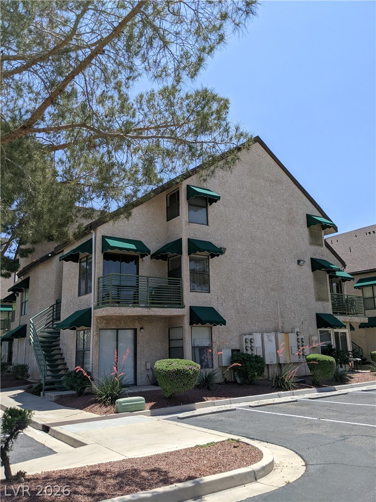 500 Elm Drive 104 Property Photo 1