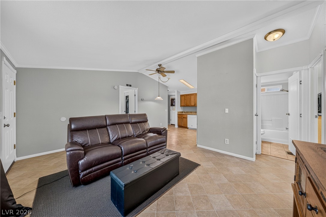3201 West Retread Road Property Photo 6