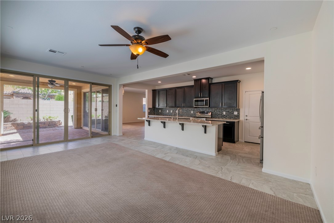 3045 Quiet Creek Avenue Property Photo 15