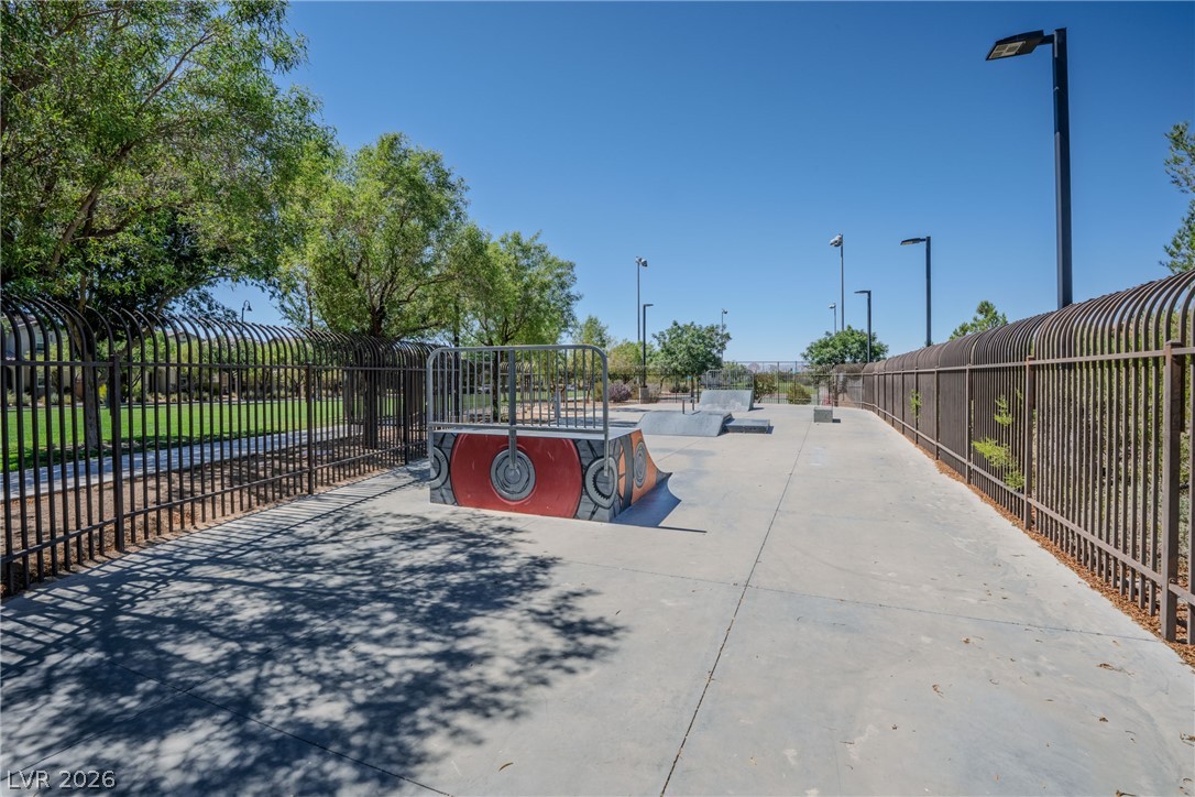 3045 Quiet Creek Avenue Property Photo 41