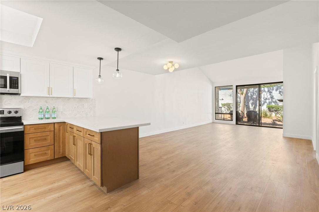 4567 Madreperla Street Property Photo 8