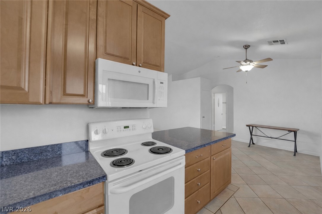5330 Silvermist Court 202 Property Photo 3