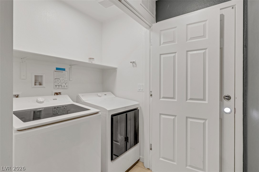 5684 Beguiling Falls Street Property Photo 12