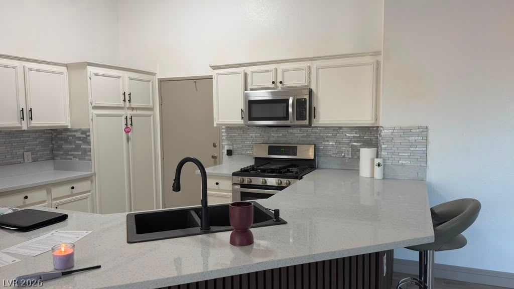 2050 North Los Feliz Street 102 Property Photo 11