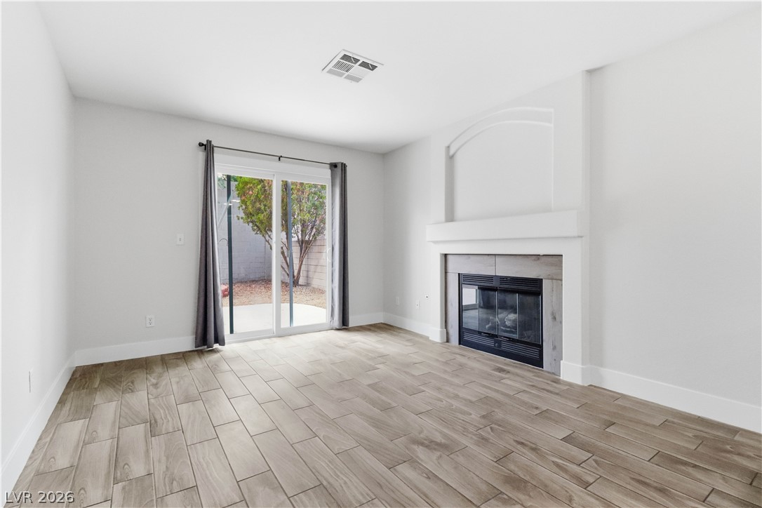 2117 Feather Bush Street Property Photo 8