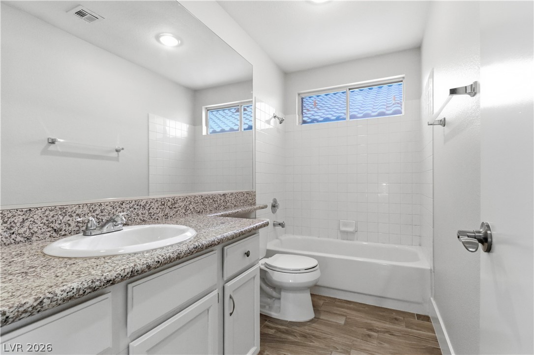 2117 Feather Bush Street Property Photo 16