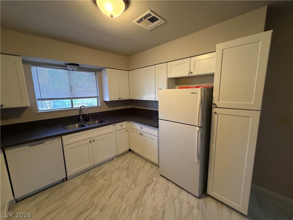 3417 Civic Center F Property Photo 7