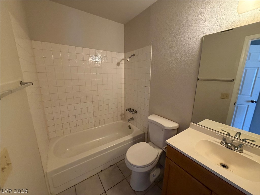 3417 Civic Center F Property Photo 13