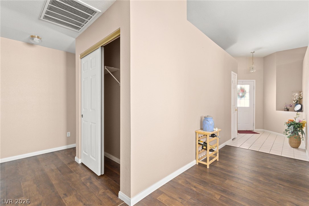 4920 Winterset Drive Property Photo 10