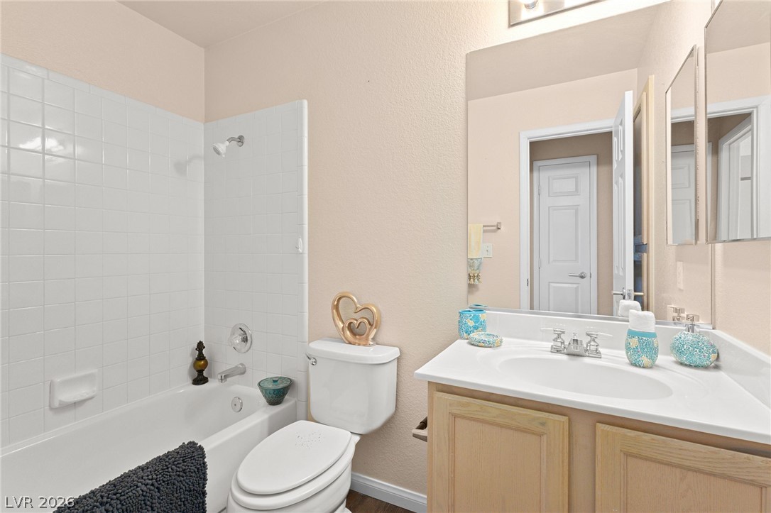 4920 Winterset Drive Property Photo 23