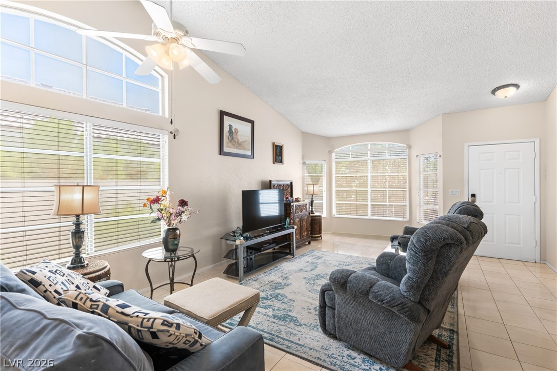 6216 Mandarin Drive Property Photo 4