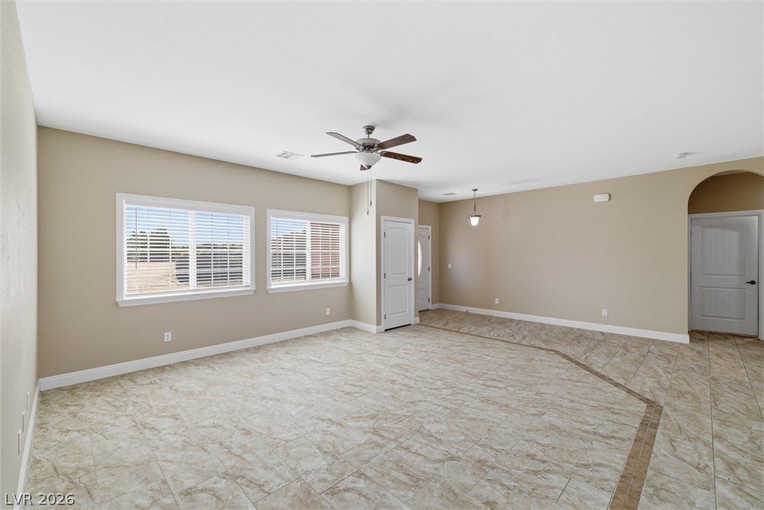 4800 Honey Locust Drive Property Photo 8