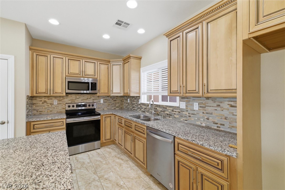 4800 Honey Locust Drive Property Photo 13