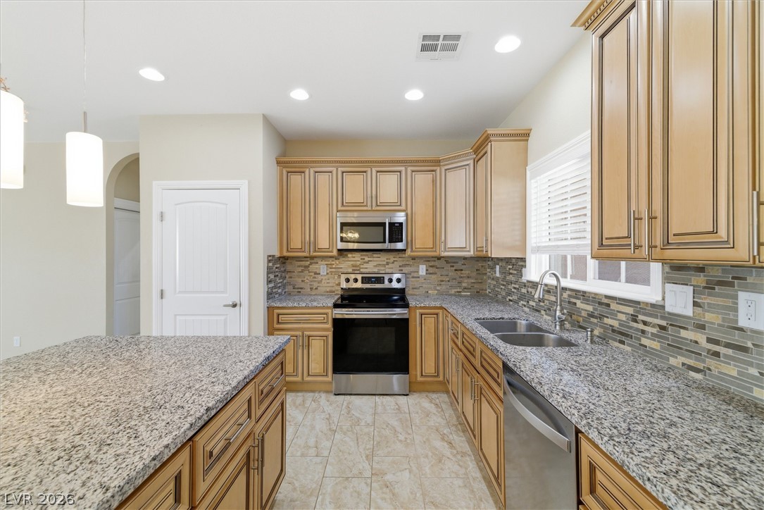 4800 Honey Locust Drive Property Photo 14