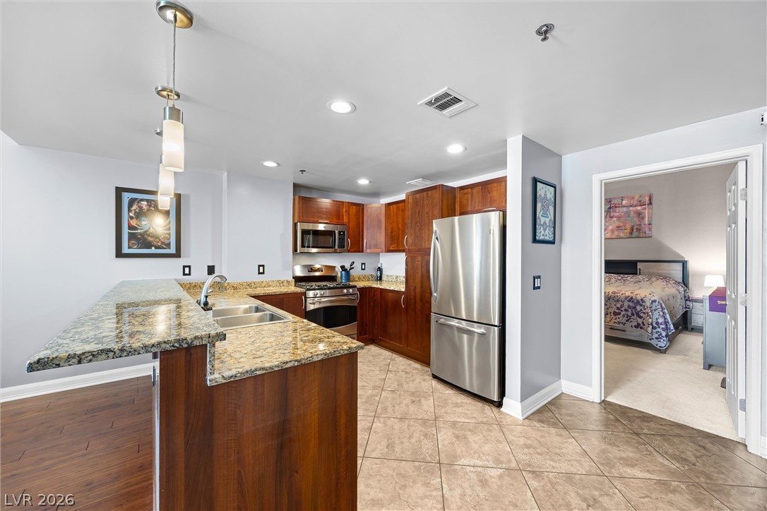 150 Las Vegas Boulevard 914 Property Photo 12