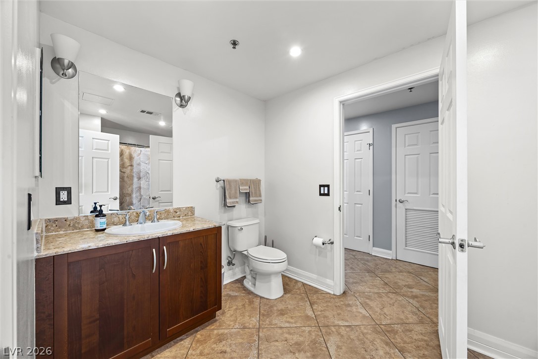 150 Las Vegas Boulevard 914 Property Photo 20