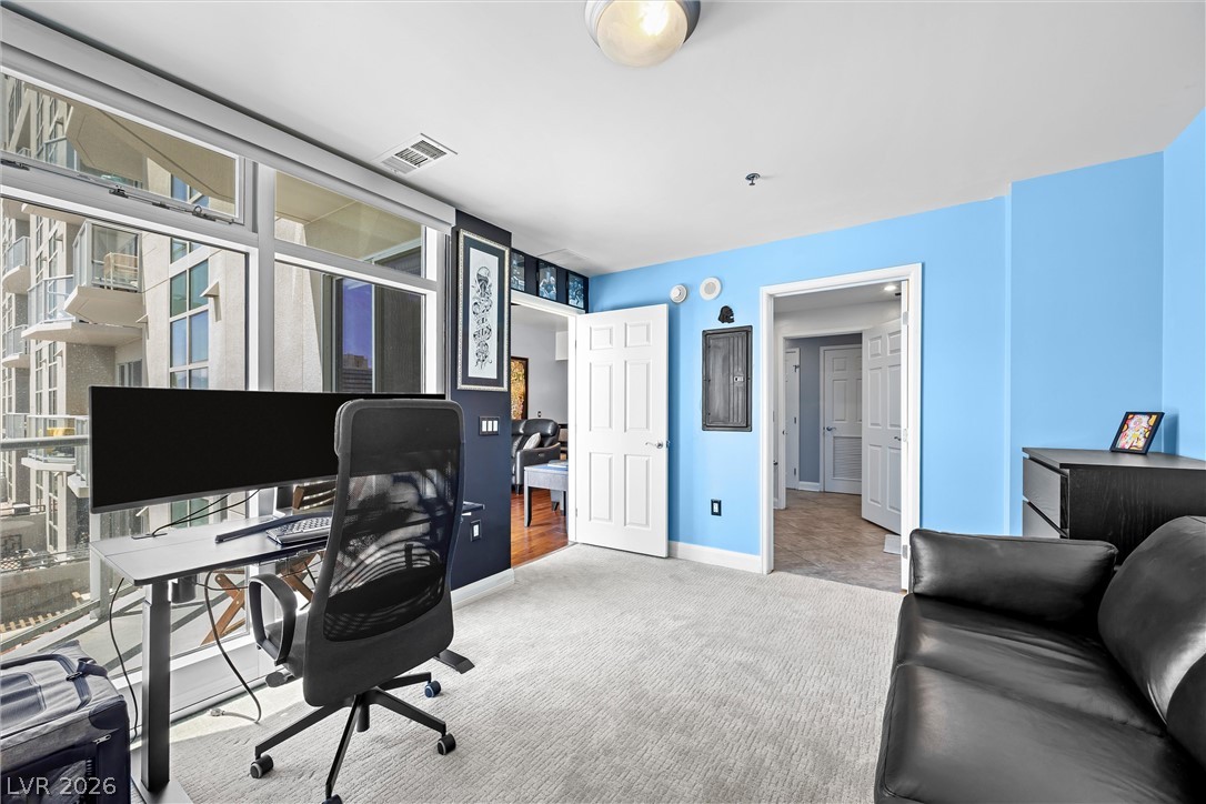 150 Las Vegas Boulevard 914 Property Photo 23