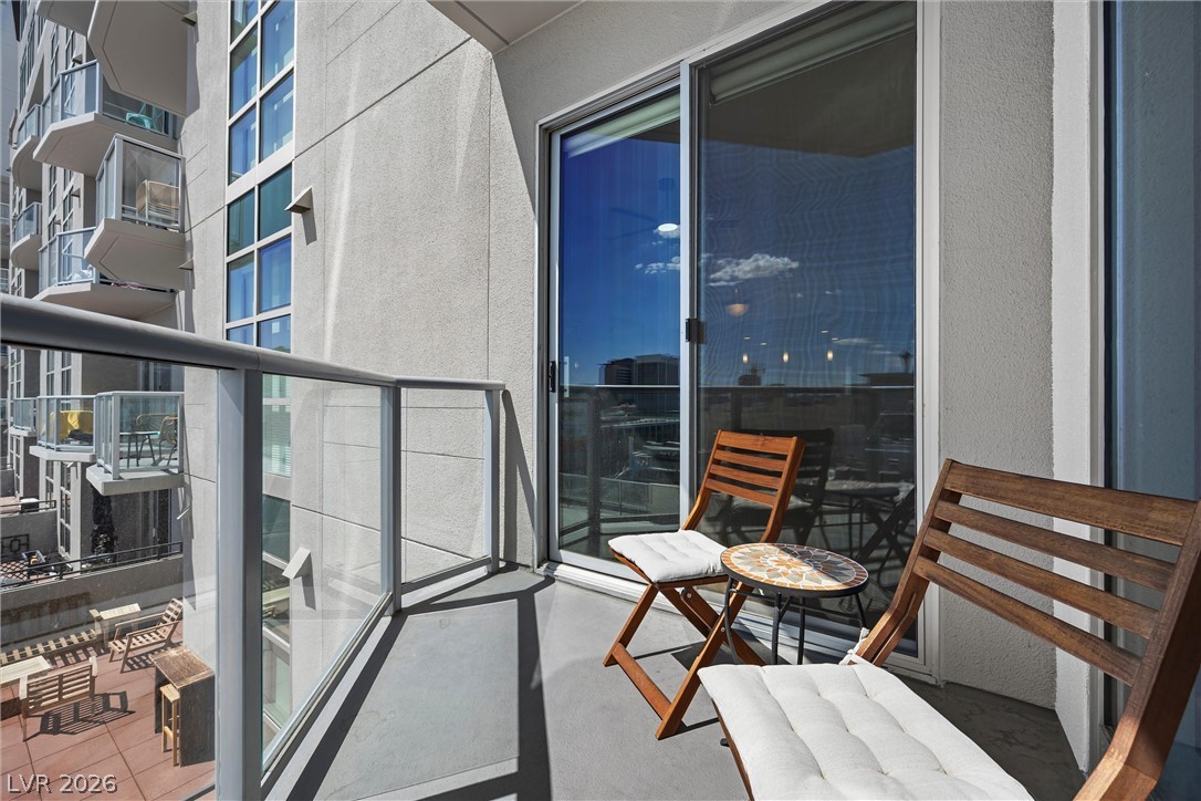 150 Las Vegas Boulevard 914 Property Photo 25
