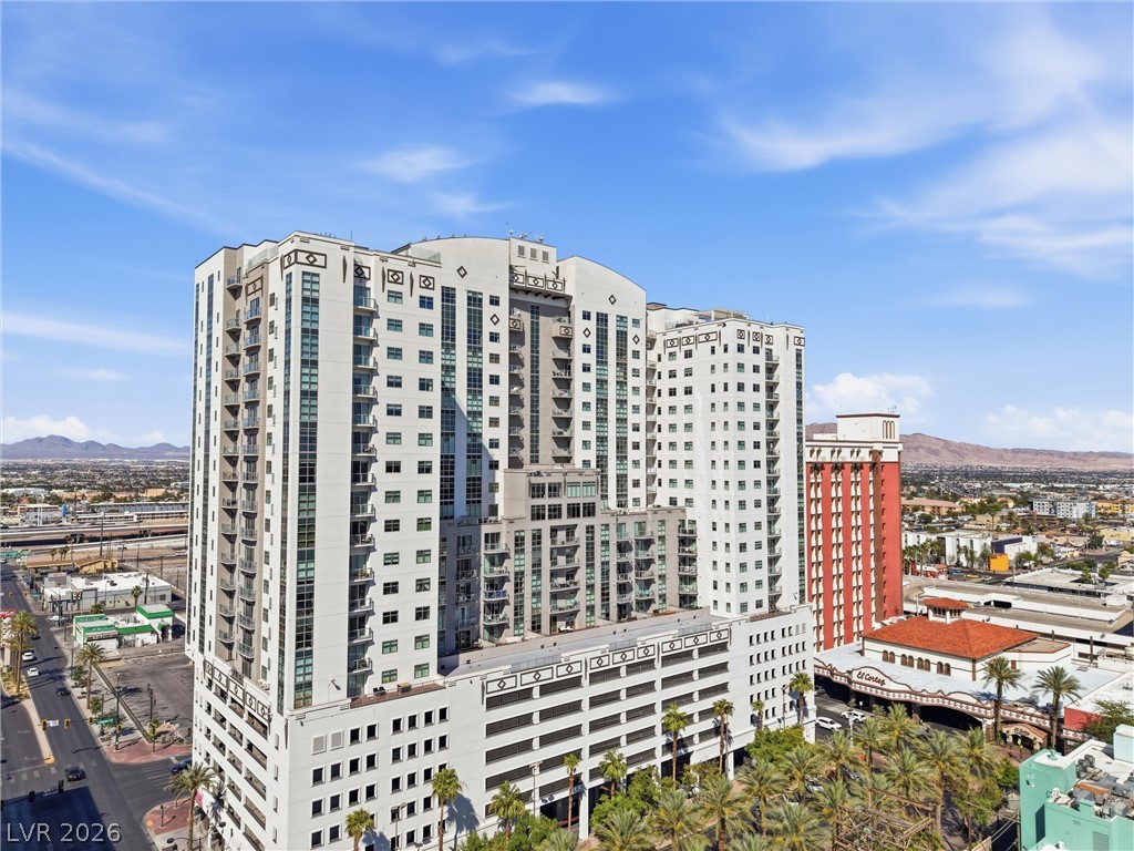 150 Las Vegas Boulevard 914 Property Photo 34
