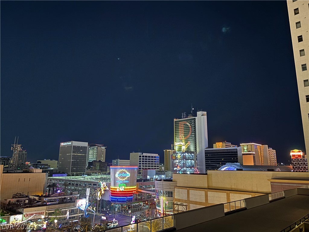 150 Las Vegas Boulevard 914 Property Photo 42