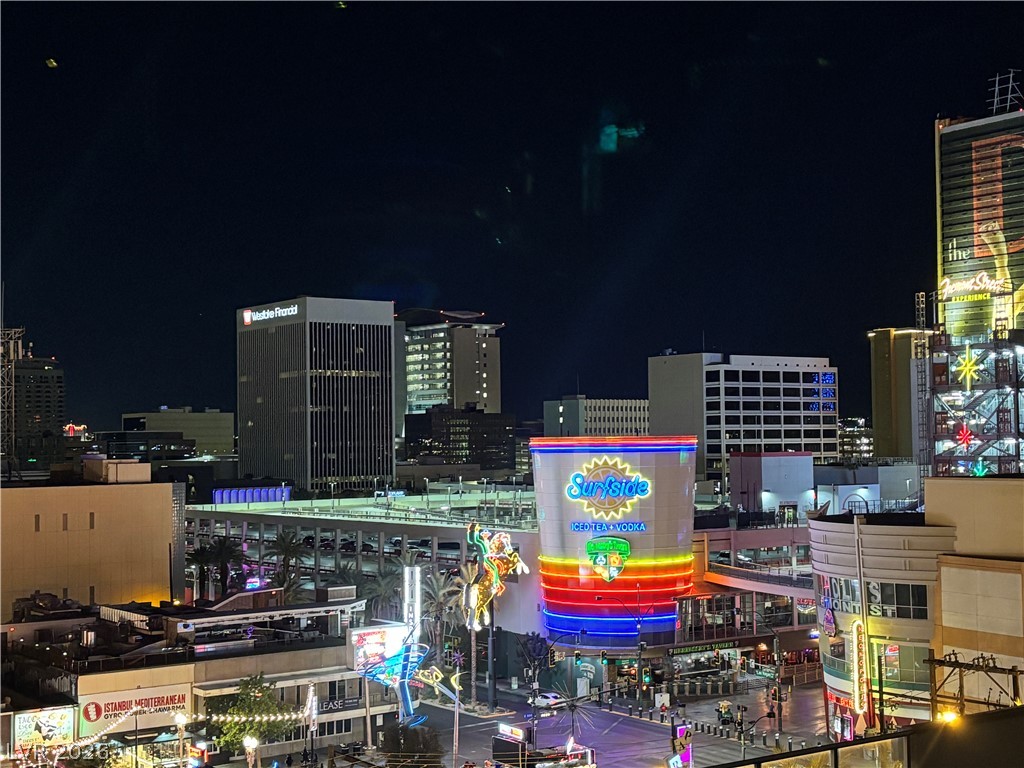 150 Las Vegas Boulevard 914 Property Photo 44