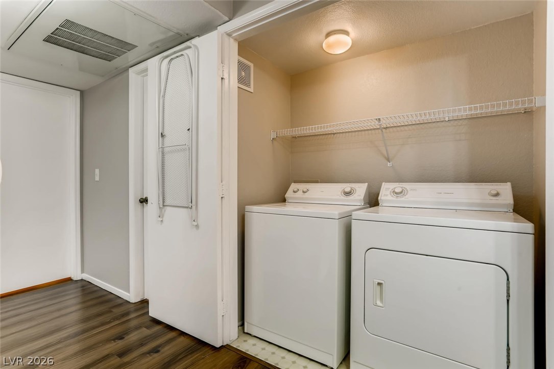 555 East Silverado Ranch Boulevard 2012 Property Photo 24
