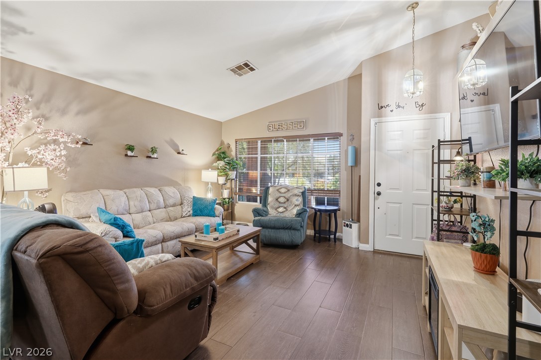 2730 Meadow Spring Court Property Photo 17