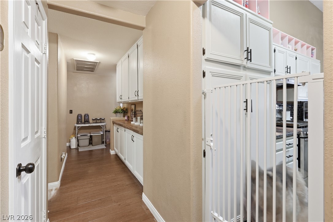 2730 Meadow Spring Court Property Photo 28