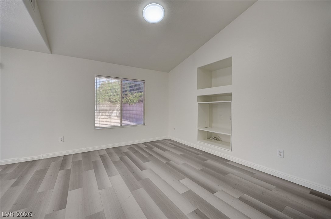 9496 Heatwave Street Property Photo 8