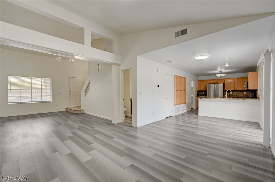 9496 Heatwave Street Property Photo 12